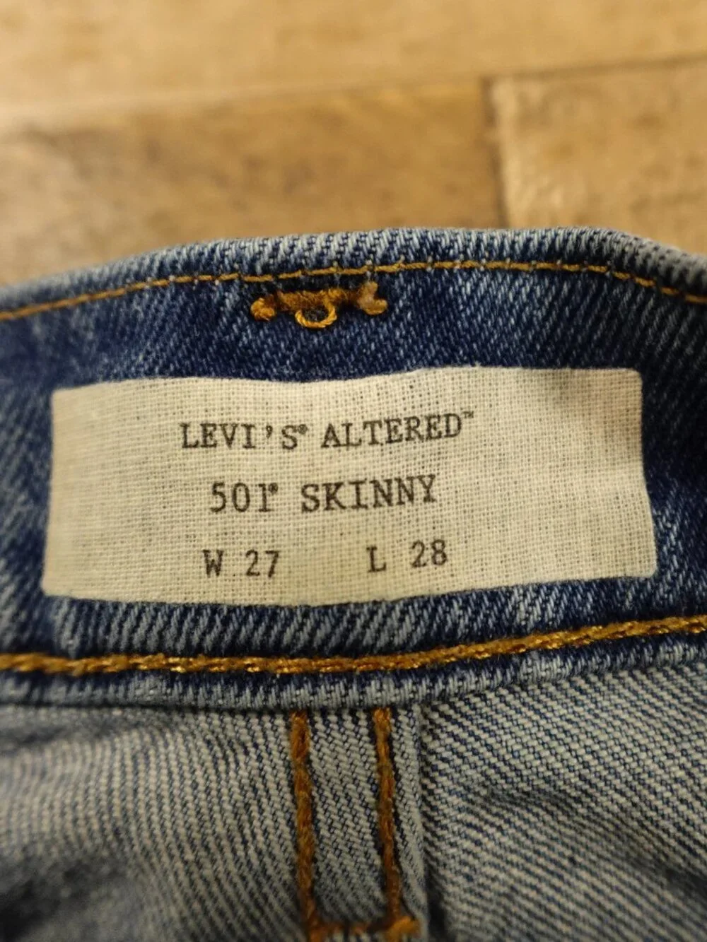 Levi’s Altered 501 Skinny‎ Jeans Women’s 27 Light Wash Distressed Button Fly